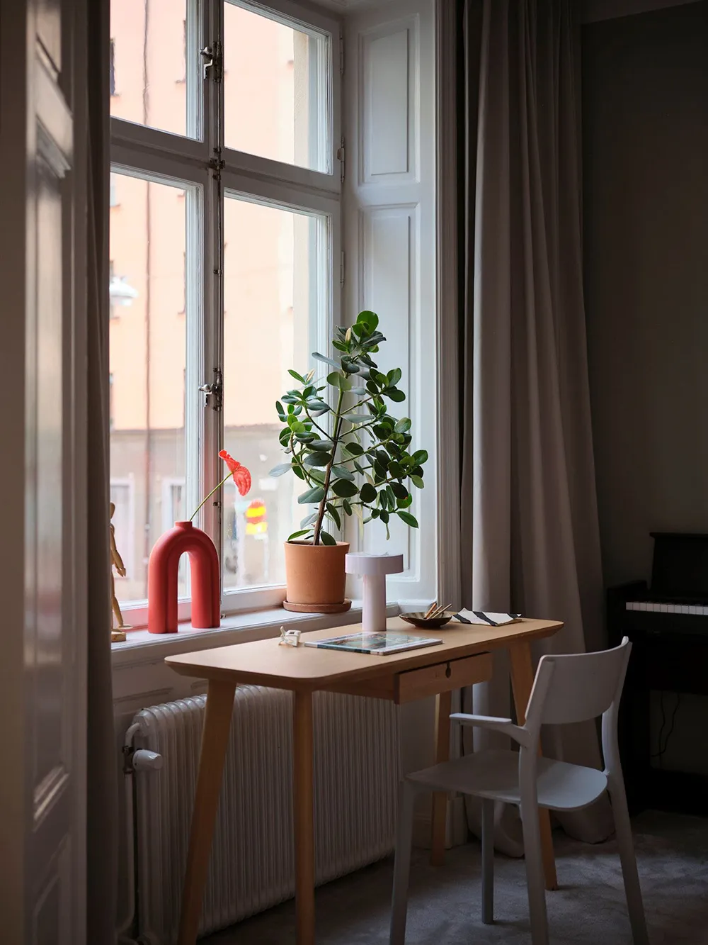 Interior escandinavo tranquilo con suaves notas otoñales en el diseño (67 m²) - Gallery image 23