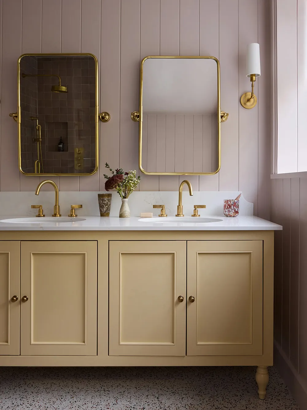 Коллекция абстрактной живописи в дизайне яркого интерьера в Лондоне - Gallery image 23