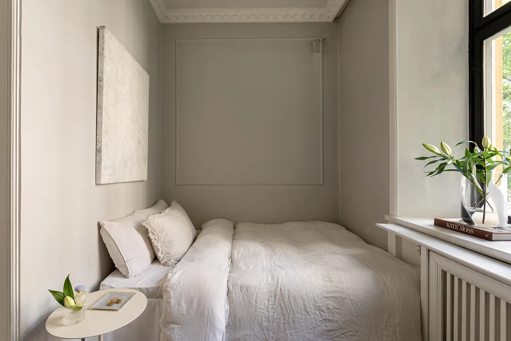 स्वीडन में एक असामान्य छोटा अपार्टमेंट, जिसमें अलग बेडरूम है (29 वर्ग मीटर) - Gallery image 8