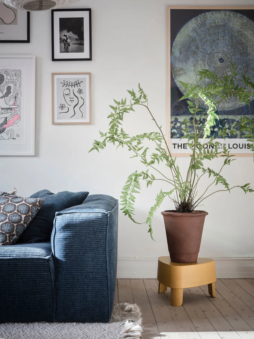 Weißer skandinavischer Interior mit lebendigem Dekor in Schweden (72 qm) - Gallery image 21