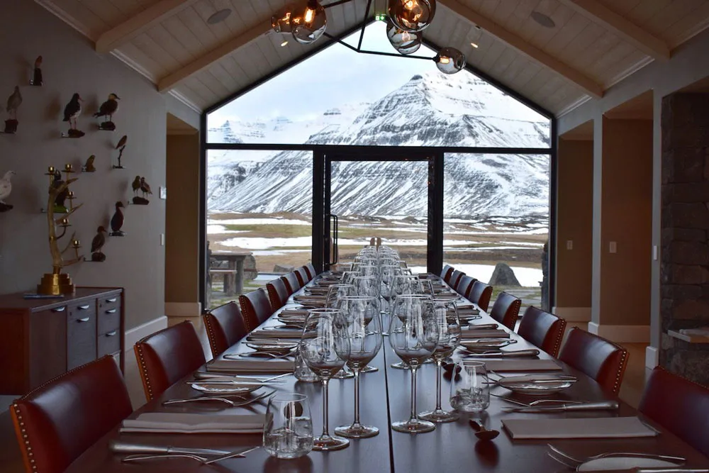Le cocon nordique rigoureux : un merveilleux et isolé hôtel Deplar Farm en Islande - Gallery image 3