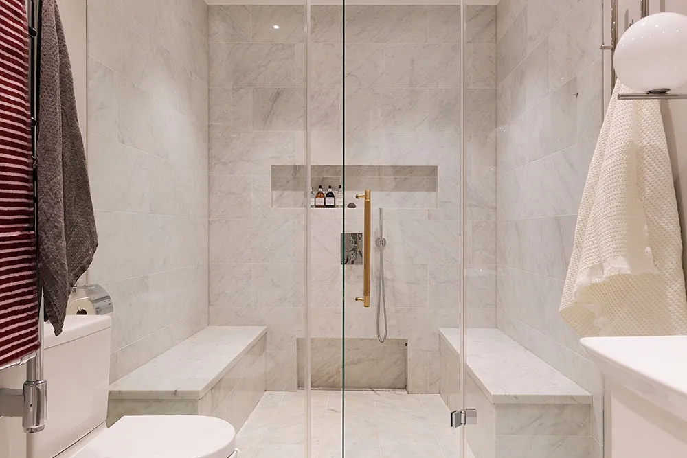 Skandynawski minimalizm z kolorowymi akcentami - Gallery image 20