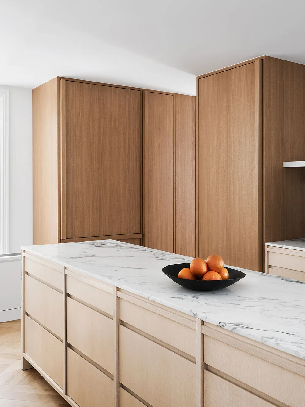 古くて狭いアパートから広々としたモダンなアパートへ:ニューヨークのインテリアデザイン - Gallery image 8