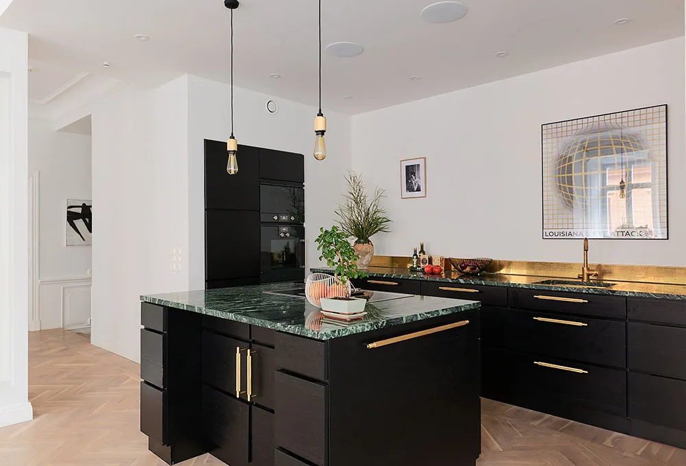 Skandynawski minimalizm z kolorowymi akcentami - Gallery image 9