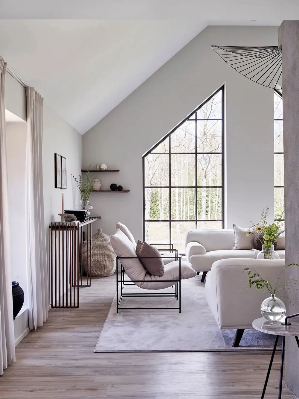 Просторная современная дача на месте старого коттеджа 19 века в Швеции - Gallery image 3