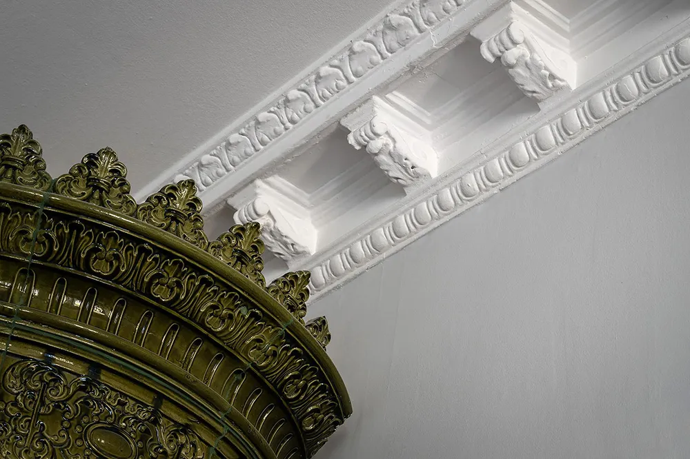 Helle skandinavische Wohnung mit beeindruckender blauer Schlafzimmer - Gallery image 18