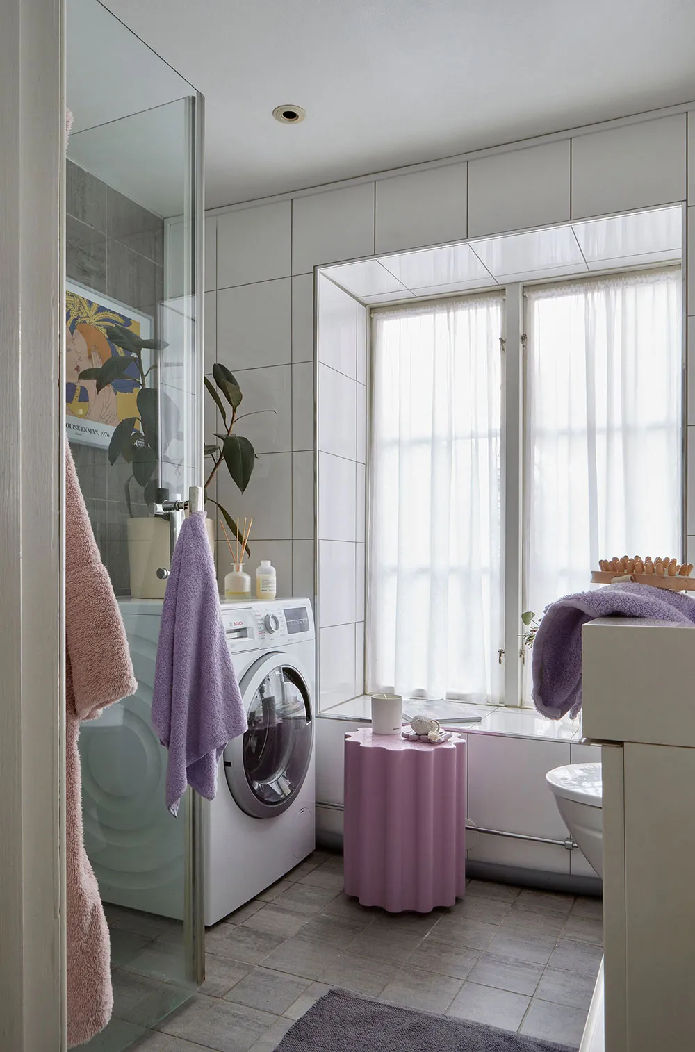 Scandinavie joyeuse : appartement aux couleurs vives et meubles design à Stockholm (64 m²) - Gallery image 21