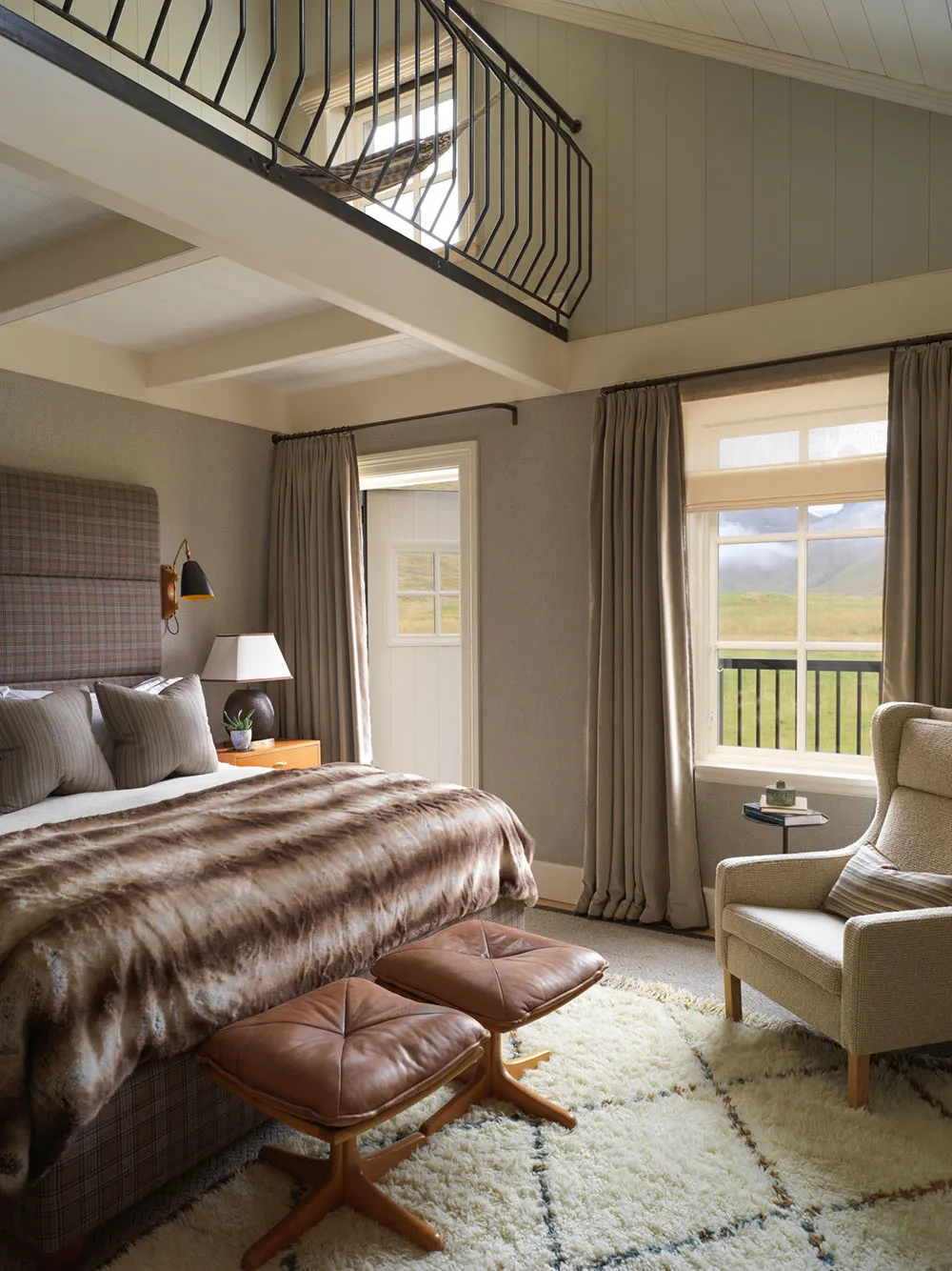 Le cocon nordique rigoureux : un merveilleux et isolé hôtel Deplar Farm en Islande - Gallery image 17