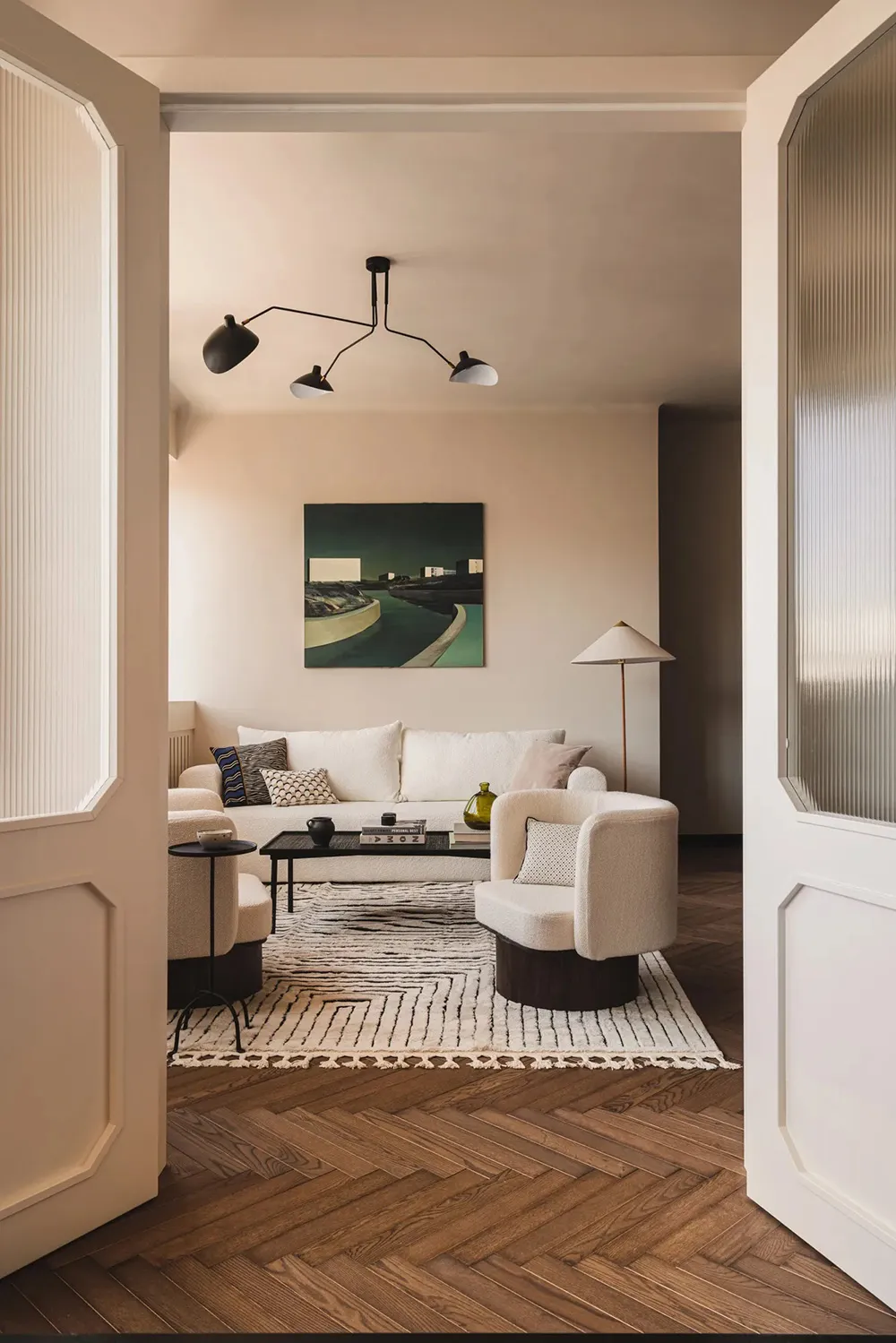 Convenient Layout and Stylish Design: Renovation of a Small Apartment in Warsaw - Gallery image 1