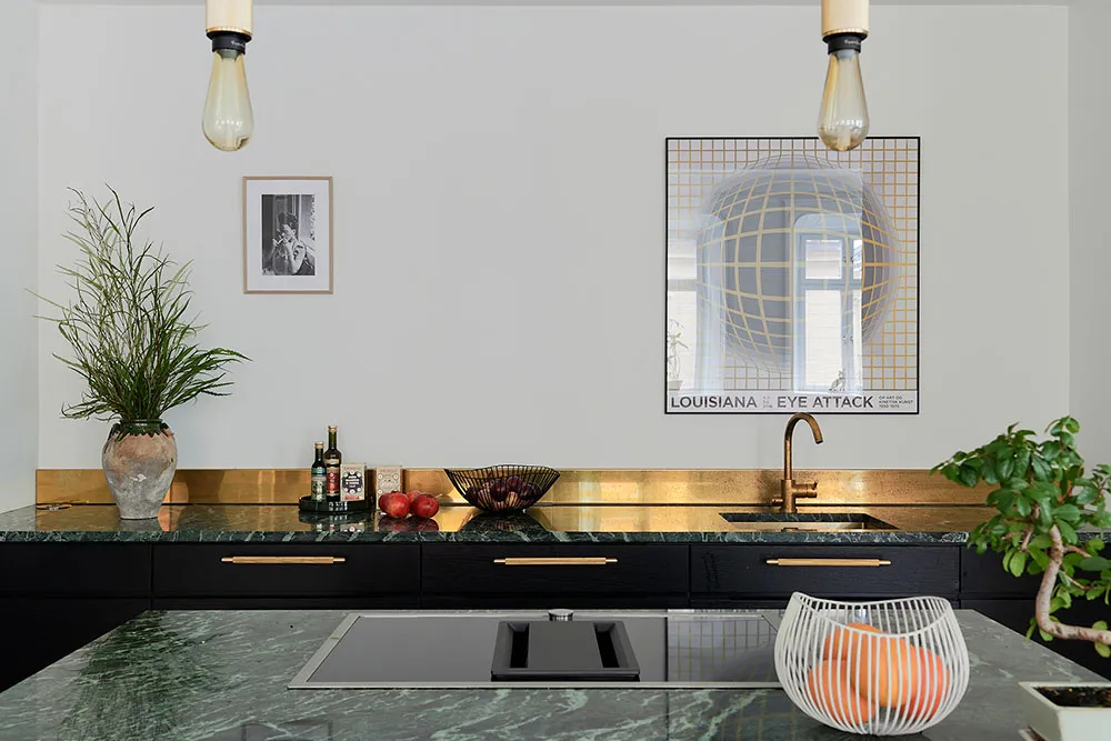 Skandynawski minimalizm z kolorowymi akcentami - Gallery image 8