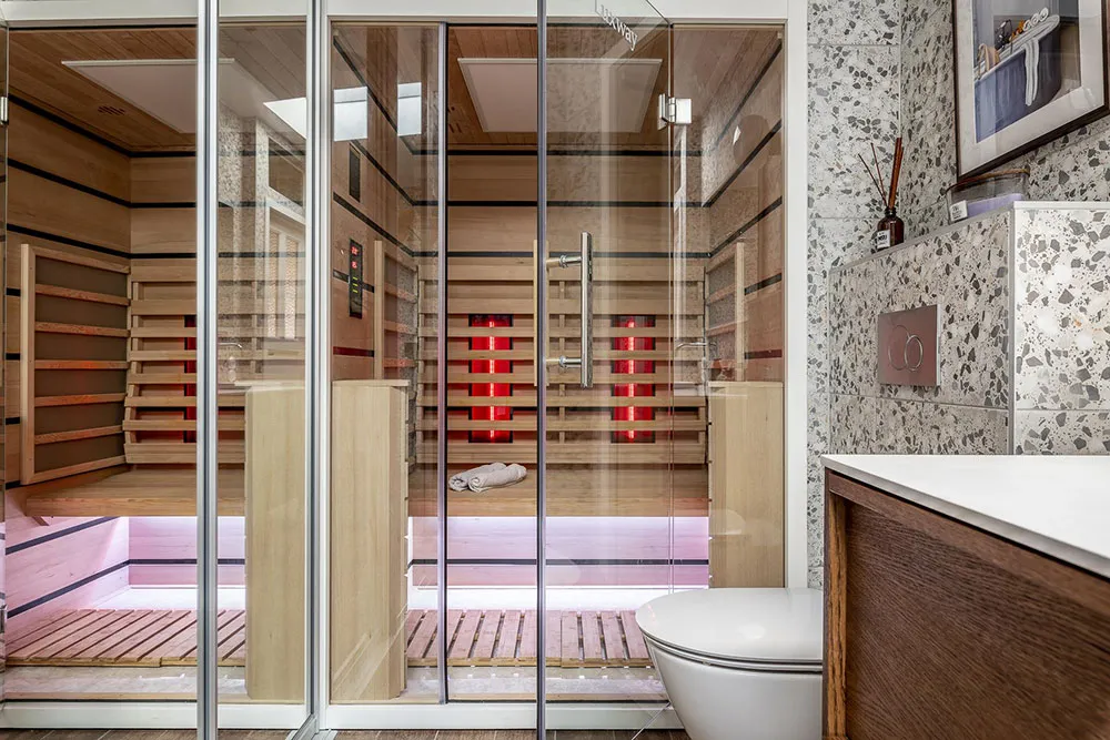 Molduras, ladrillo y mansardas: un interesante interior en Suecia - Gallery image 37