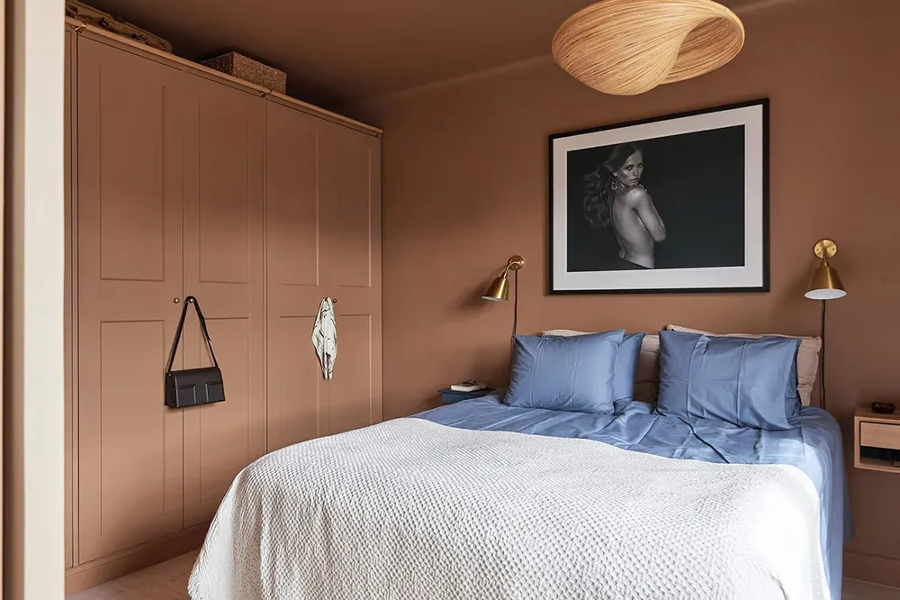 स्वीडिश अपार्टमेंट डिज़ाइन में असामान्य रंगों का उपयोग (59 वर्ग मीटर) - Gallery image 5