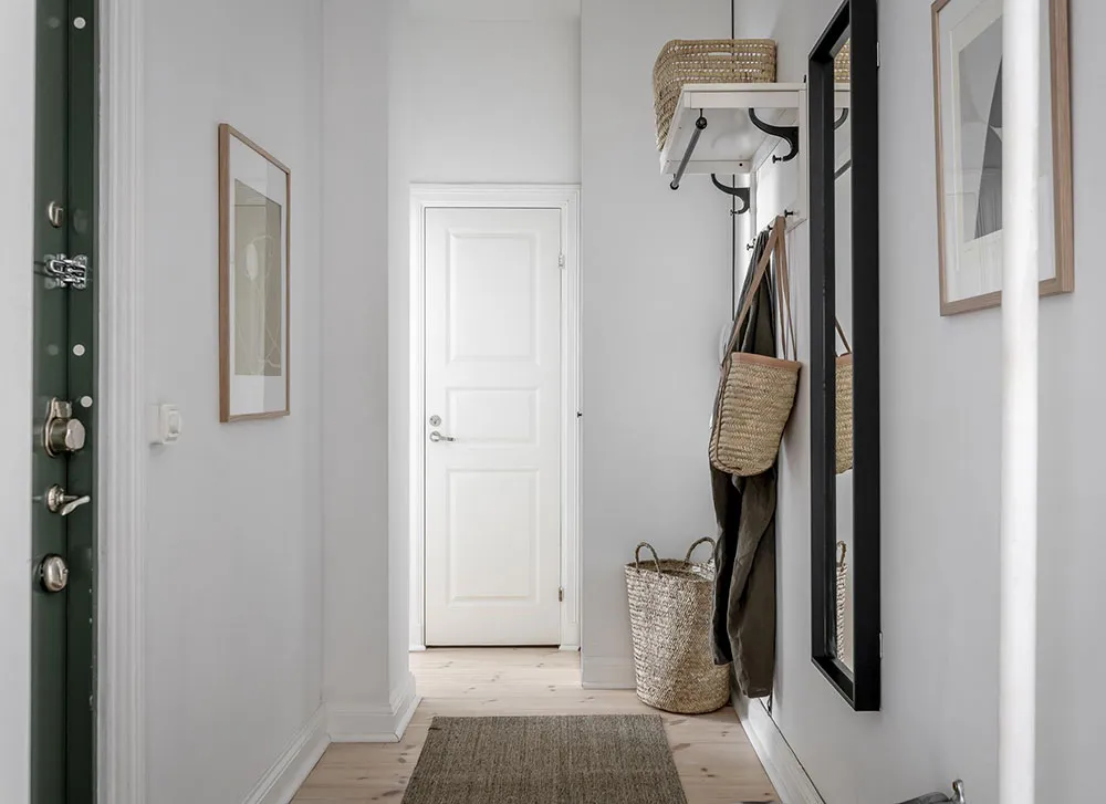 Sand-beige accents in the design of a light Scandinavian apartment (55 sq. m) - Gallery image 24