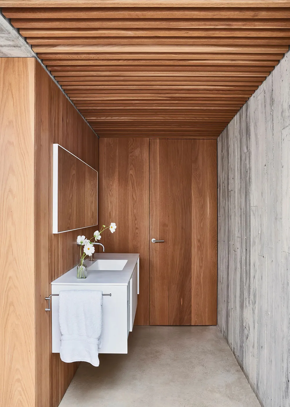 Piękno przemysłowych detali w designie nowoczesnej wille na Ibice - Gallery image 12