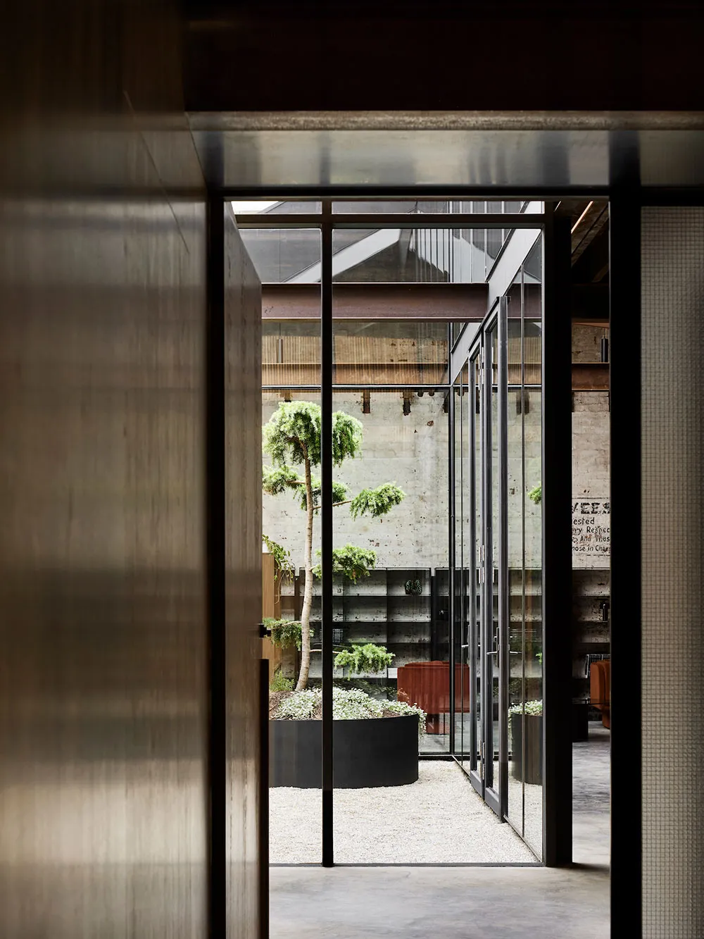 Un hermoso almacén de ladrillo se convirtió en un estilo hogar para una pareja de ancianos en Sídney - Gallery image 15