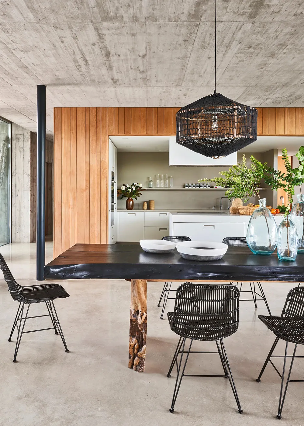 Piękno przemysłowych detali w designie nowoczesnej wille na Ibice - Gallery image 4