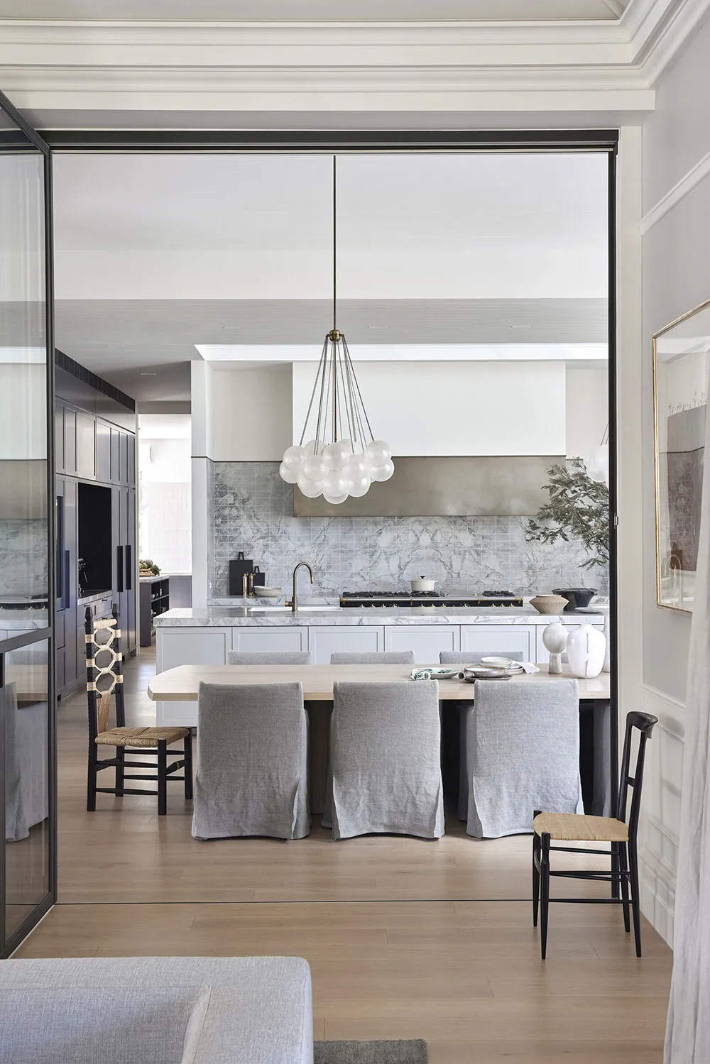 Beautiful Victorian House in Melbourne and Its Modern Addition - Gallery image 9