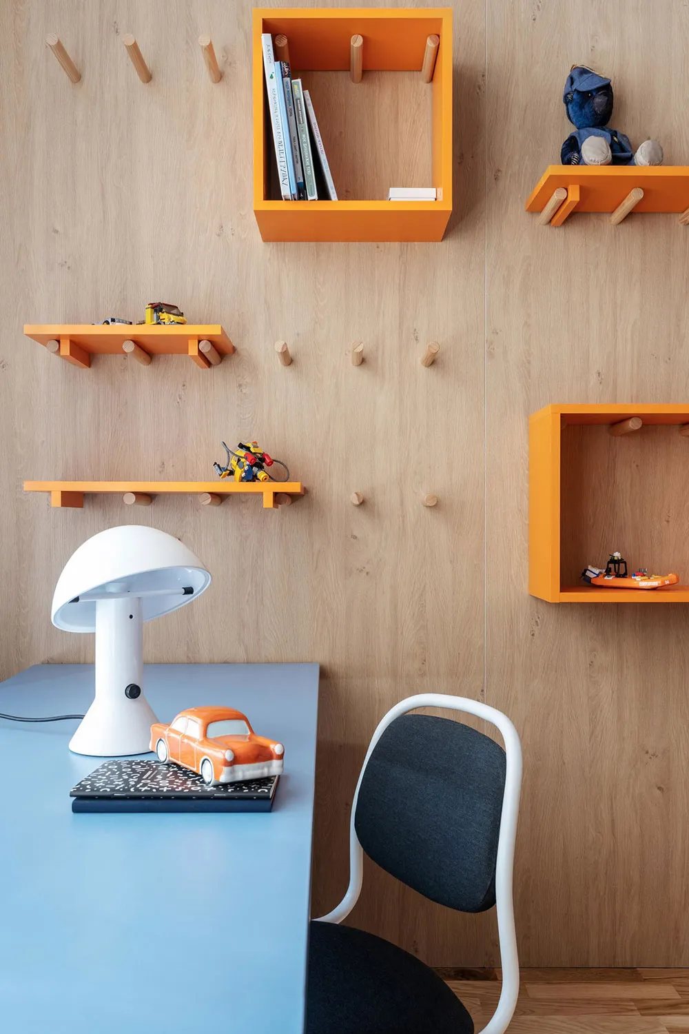 Diseño de interior moderno colorido para una familia joven con perro en Kiev (75 m²) - Gallery image 11