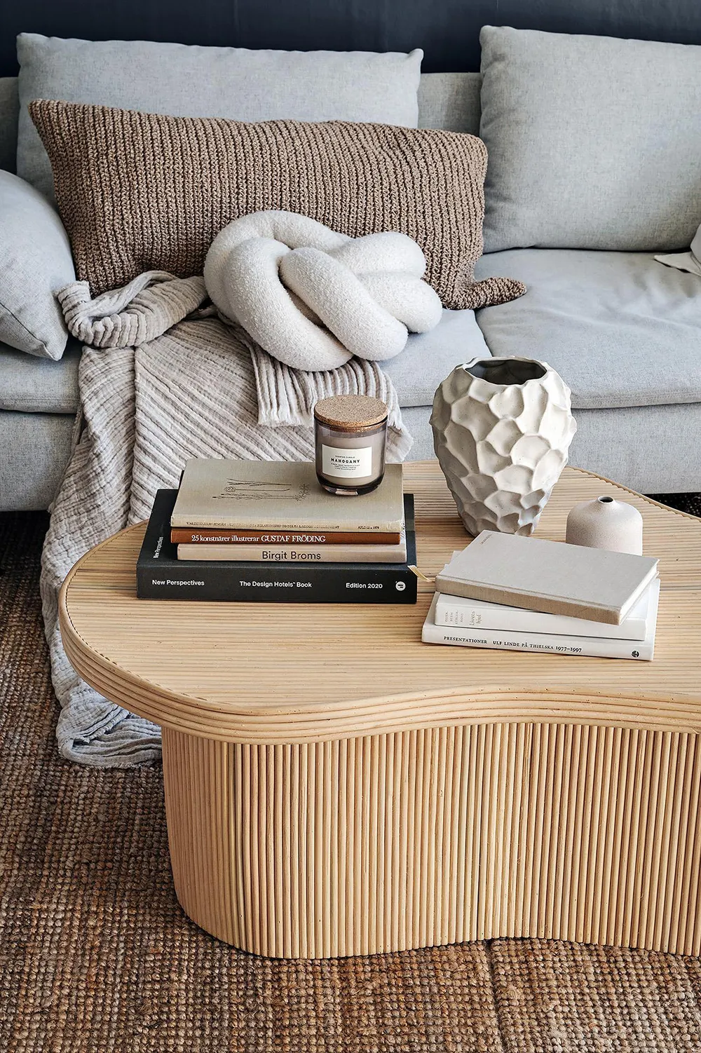 Уютный черно-белый интерьер шведской квартиры - Gallery image 10