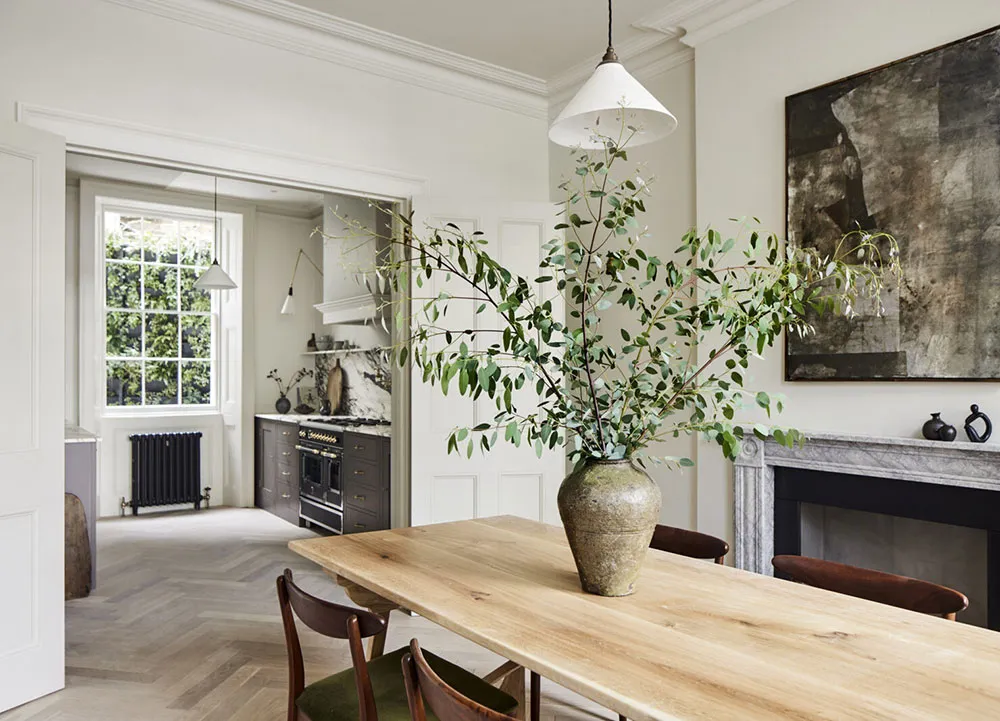 Sérénité et noblesse des intérieurs modernes d'un townhouse historique à Londres - Gallery image 5