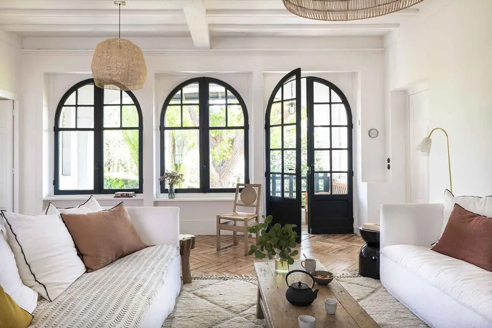 Beautiful Light Interiors of Charming Coastal House in France - Gallery image 6