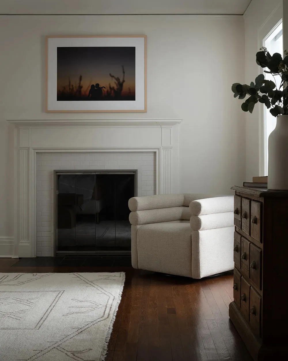 Лёгкие пастельные оттенки и осенние акценты в дизайне дома в пригороде Нью-Йорка - Gallery image 2