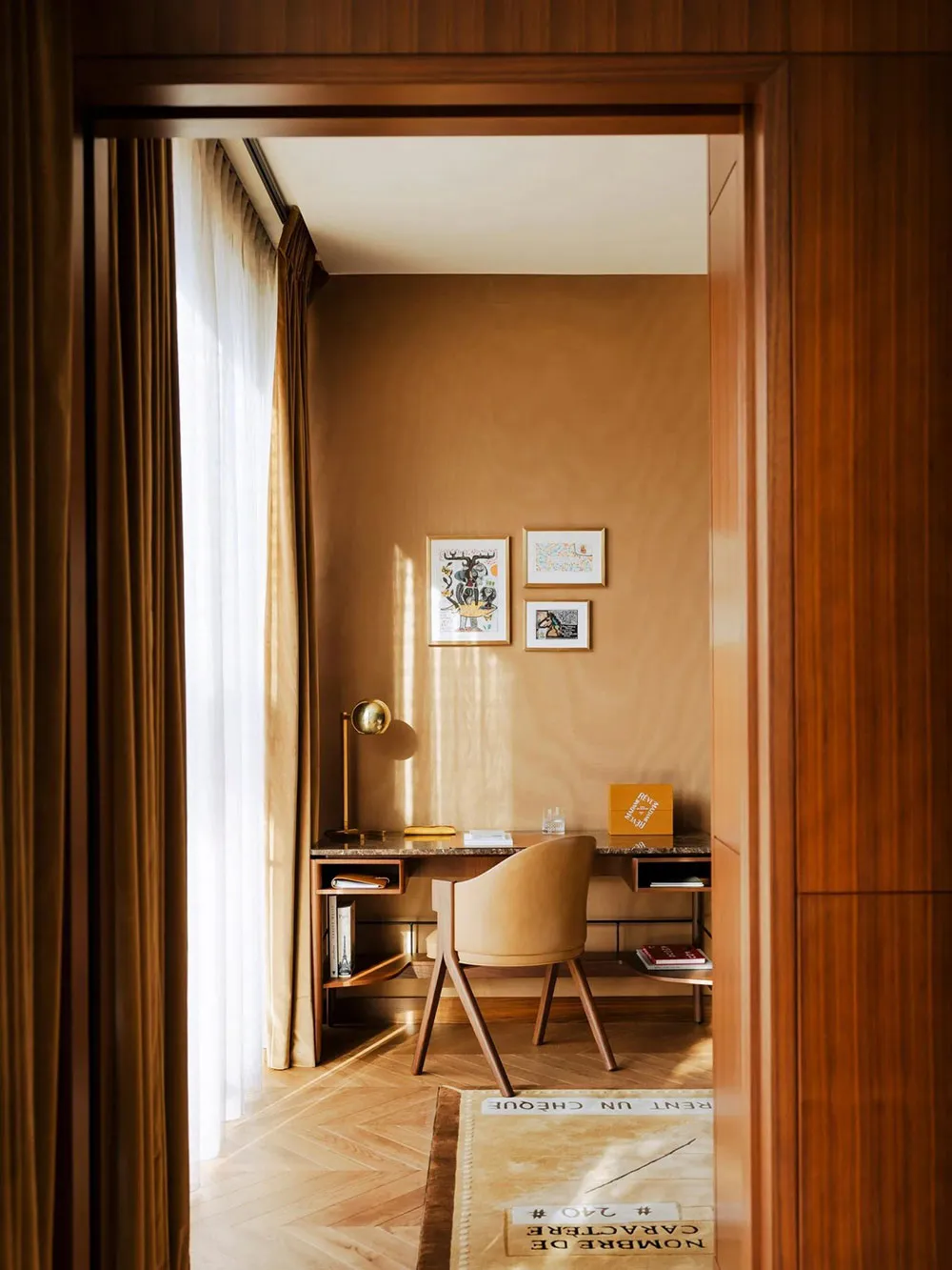 Необычный дизайн-отель рядом с Лувром в Париже - Gallery image 7