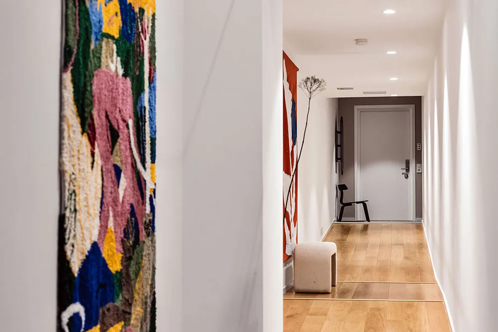 Jasny loft w Stokholmie z niezwykle wysokimi sufitami i patio - Gallery image 23