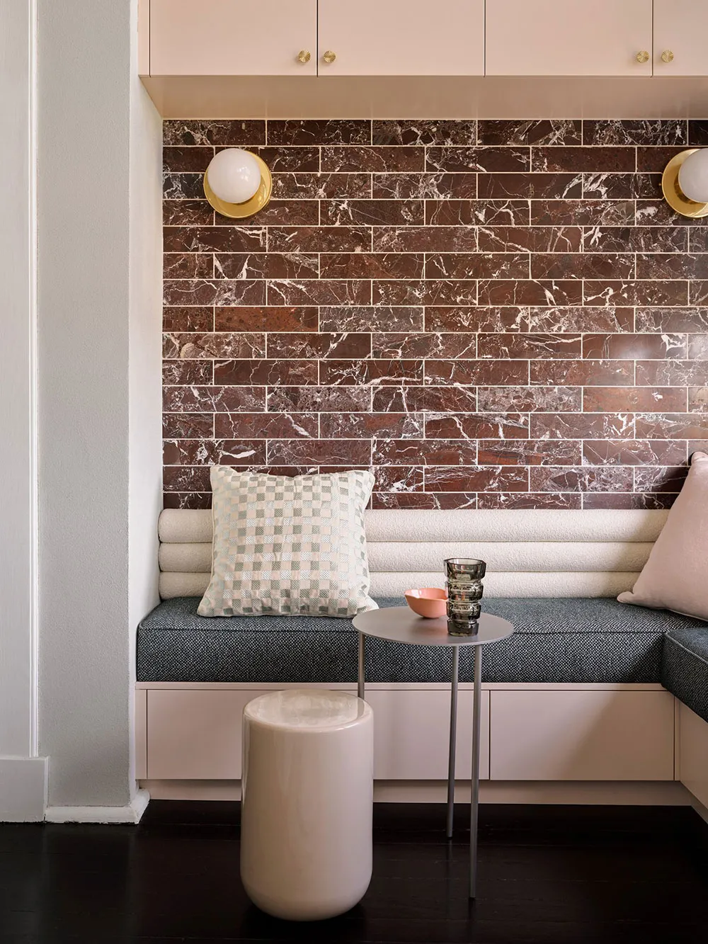 Vibrant and Dynamic Interiors from Lynne Bradley Interiors Portfolio - Gallery image 3