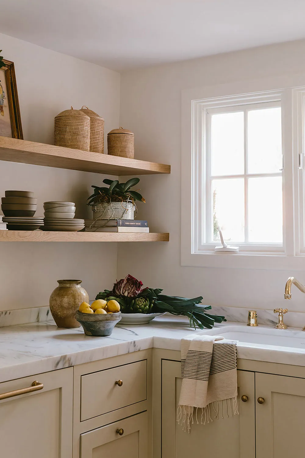 Уютне оновлення будинку в середземноморському стилі в Каліфорнії - Gallery image 8