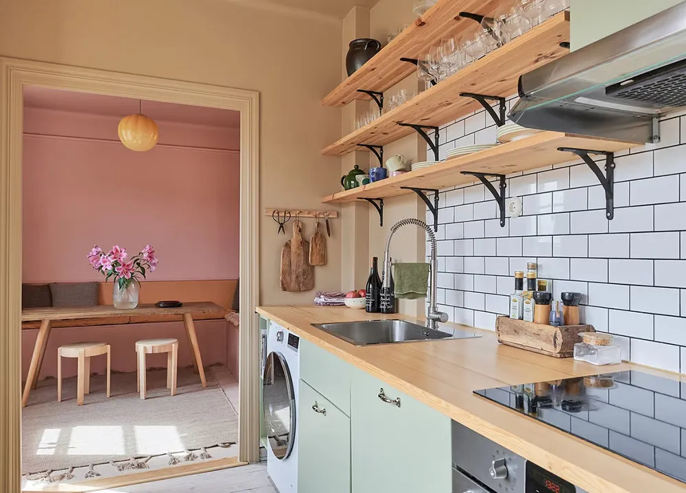 स्वीडिश अपार्टमेंट डिज़ाइन में असामान्य रंगों का उपयोग (59 वर्ग मीटर) - Gallery image 12