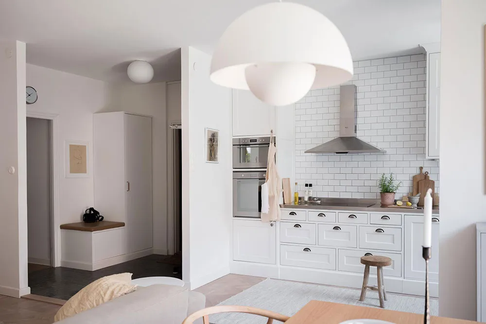 Przyjazny skandynawski interior trzykomnatnego mieszkania (75 m²) - Gallery image 19