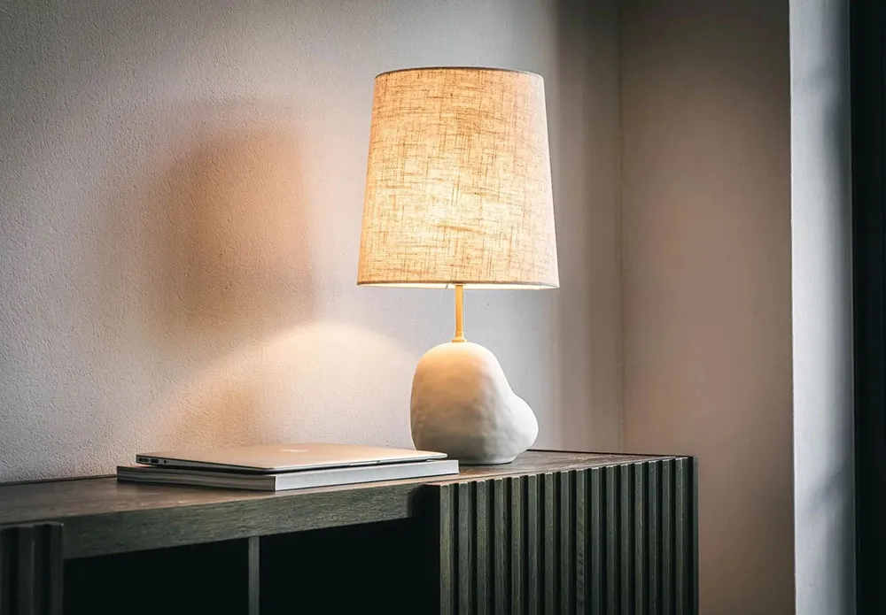 Стильные натуральные интерьеры шведского дома из дерева и камня - Gallery image 16