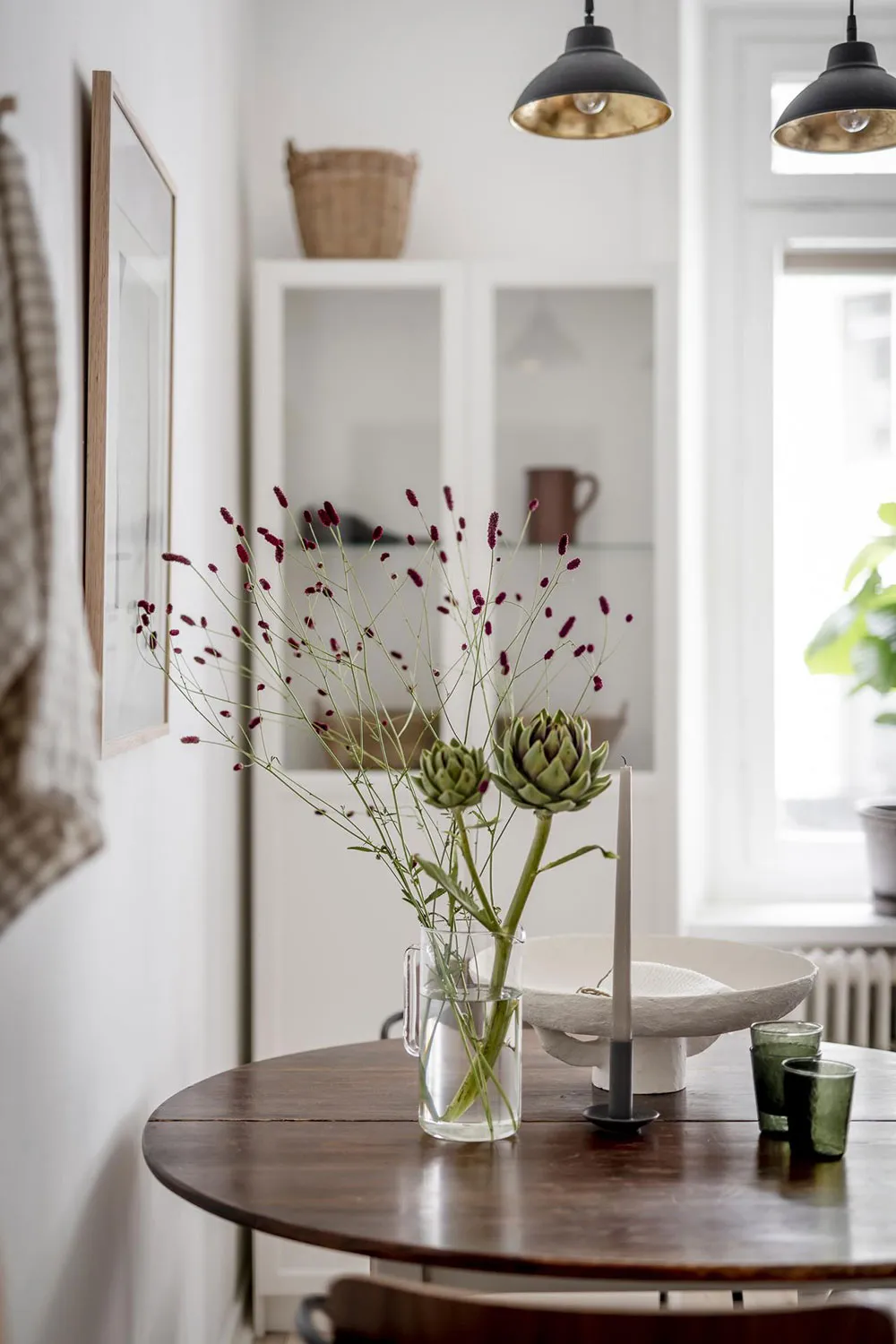 Sand-beige accents in the design of a light Scandinavian apartment (55 sq. m) - Gallery image 18