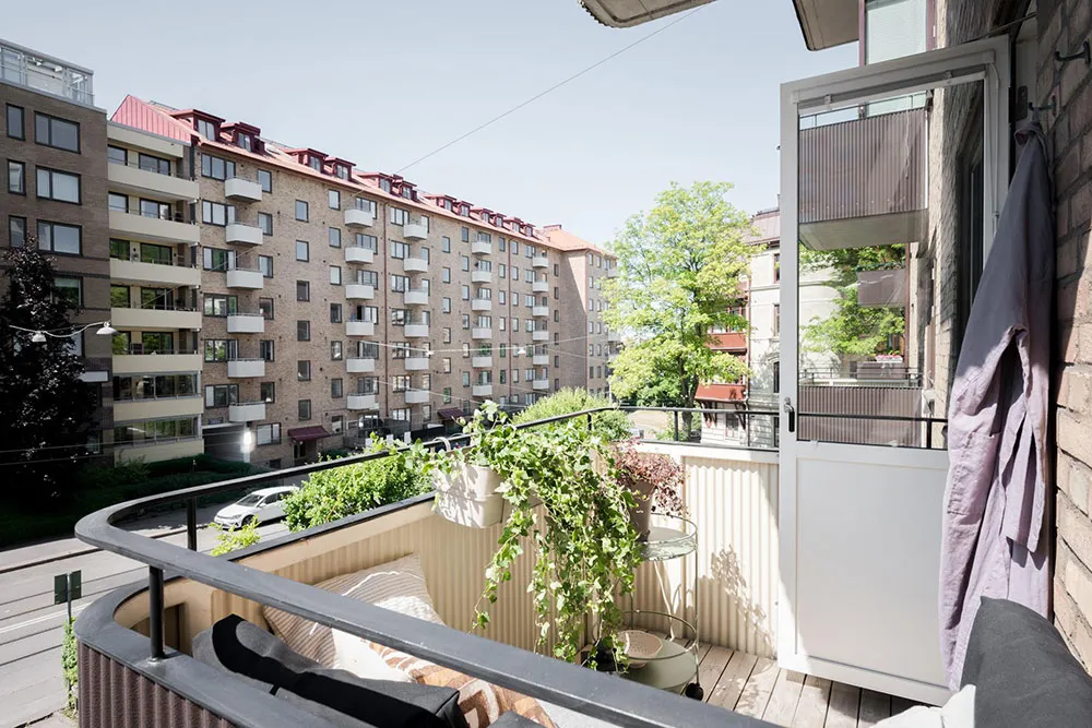 Przyjazny skandynawski interior trzykomnatnego mieszkania (75 m²) - Gallery image 13