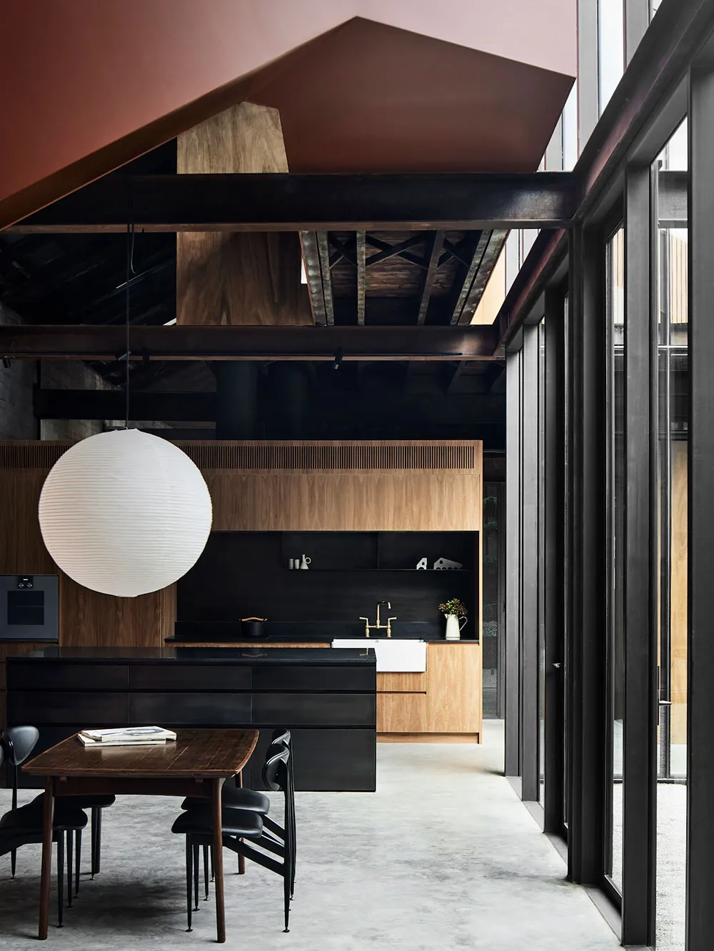 Un hermoso almacén de ladrillo se convirtió en un estilo hogar para una pareja de ancianos en Sídney - Gallery image 2