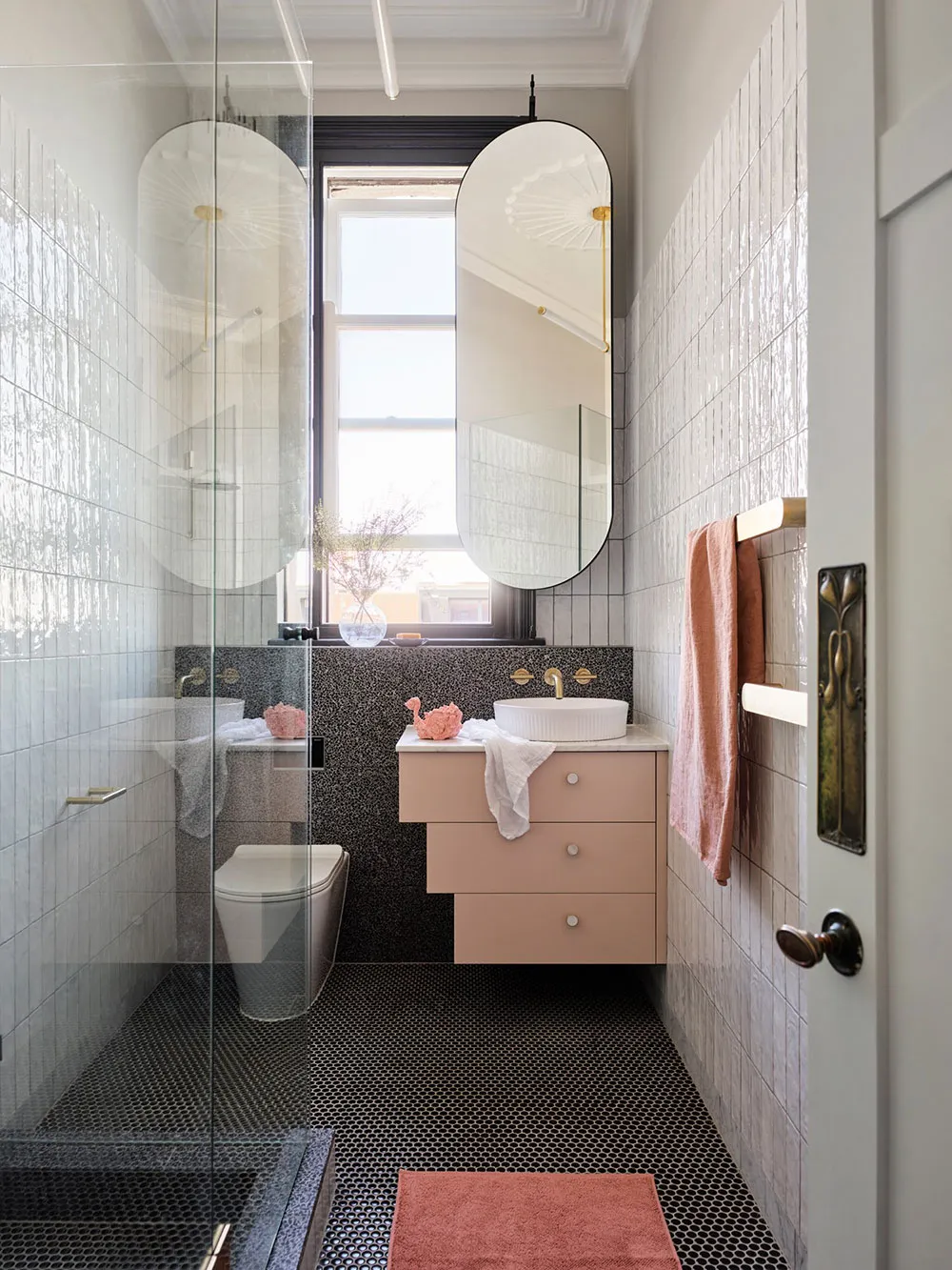 Vibrant and Dynamic Interiors from Lynne Bradley Interiors Portfolio - Gallery image 4