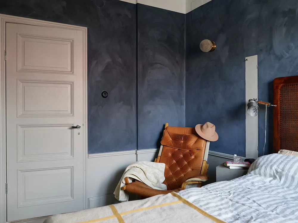 Необычный скандинавский интерьер з тьмями мазаними стінами (70 кв. м) - Gallery image 23