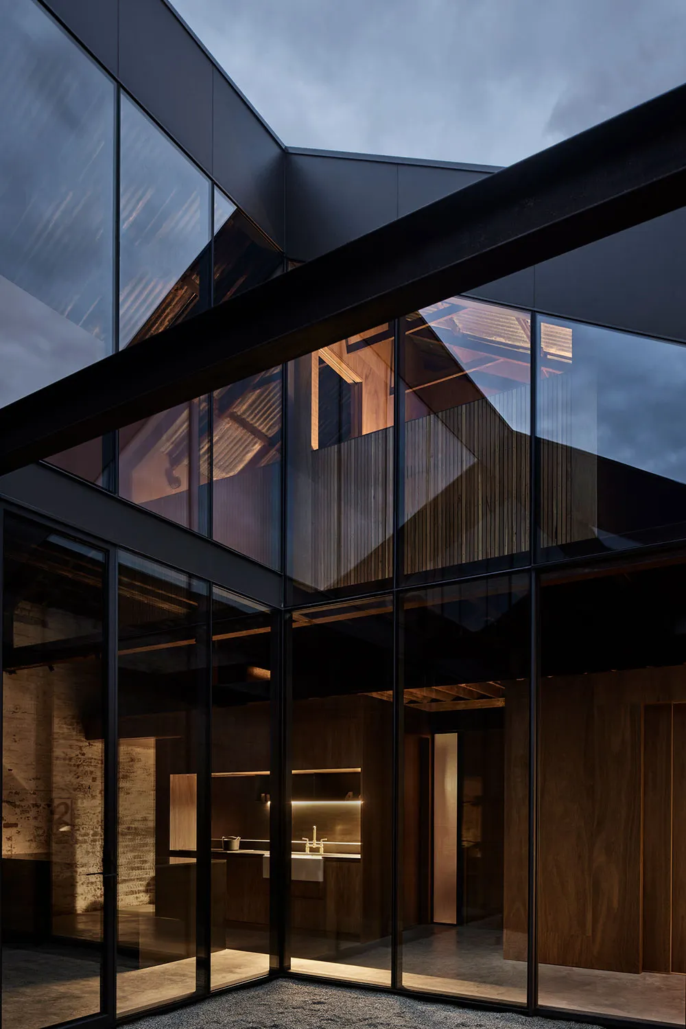 Un hermoso almacén de ladrillo se convirtió en un estilo hogar para una pareja de ancianos en Sídney - Gallery image 16