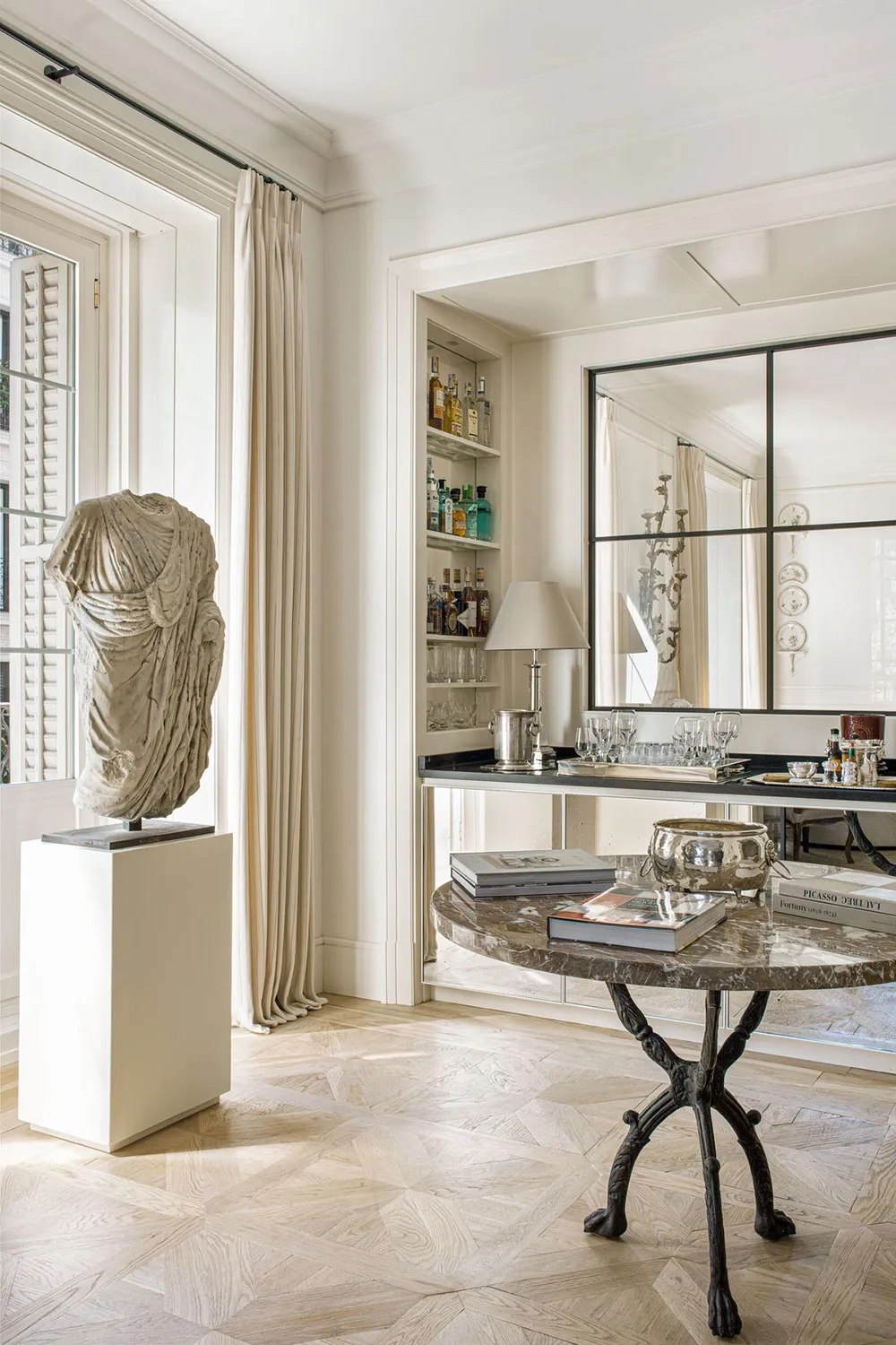 Beautiful Spanish Classic Style by Lucia Gomez-Acebo - Gallery image 7