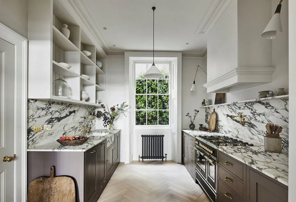 Sérénité et noblesse des intérieurs modernes d'un townhouse historique à Londres - Gallery image 6