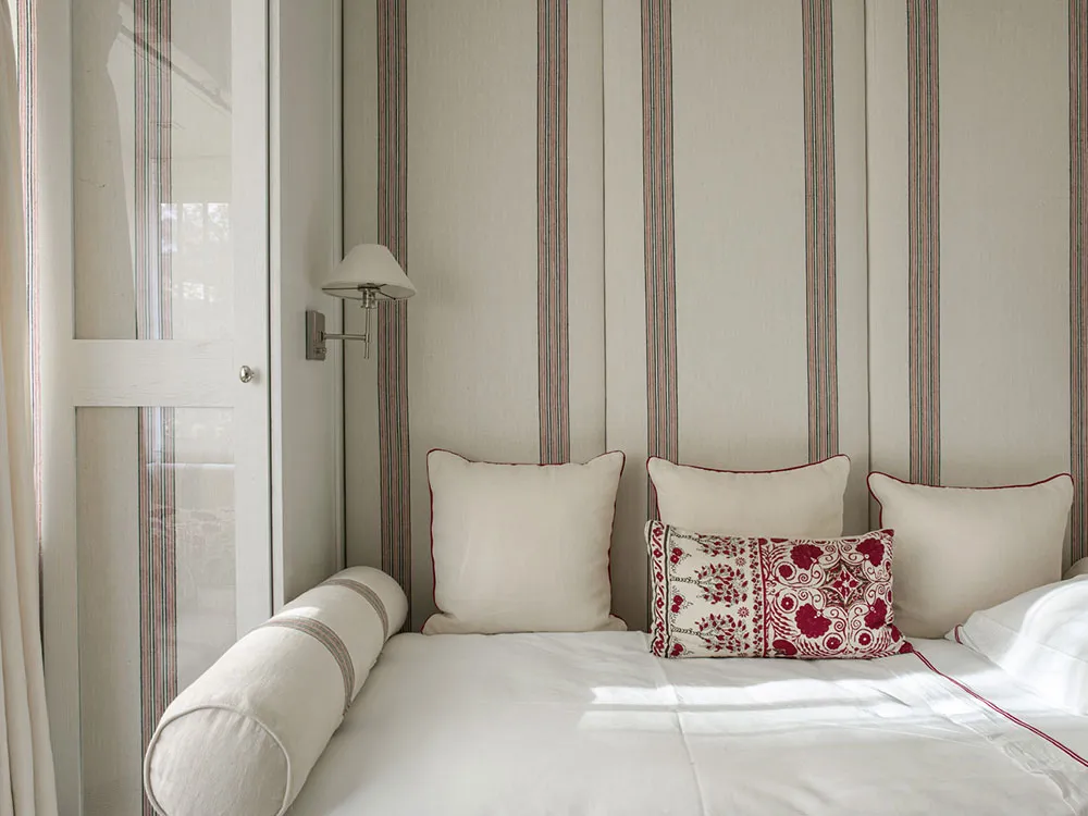 Beautiful Spanish Classic Style by Lucia Gomez-Acebo - Gallery image 12