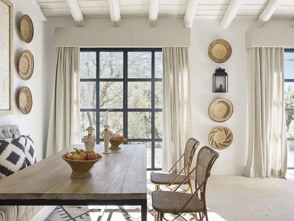 Beautiful Spanish Classic Style by Lucia Gomez-Acebo - Gallery image 3