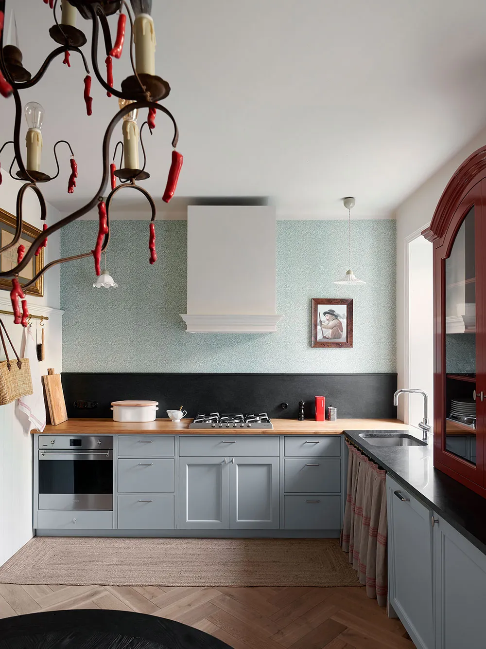 Mueble vintage y toques modernos: apartamento de diseñador en Varsovia - Gallery image 5