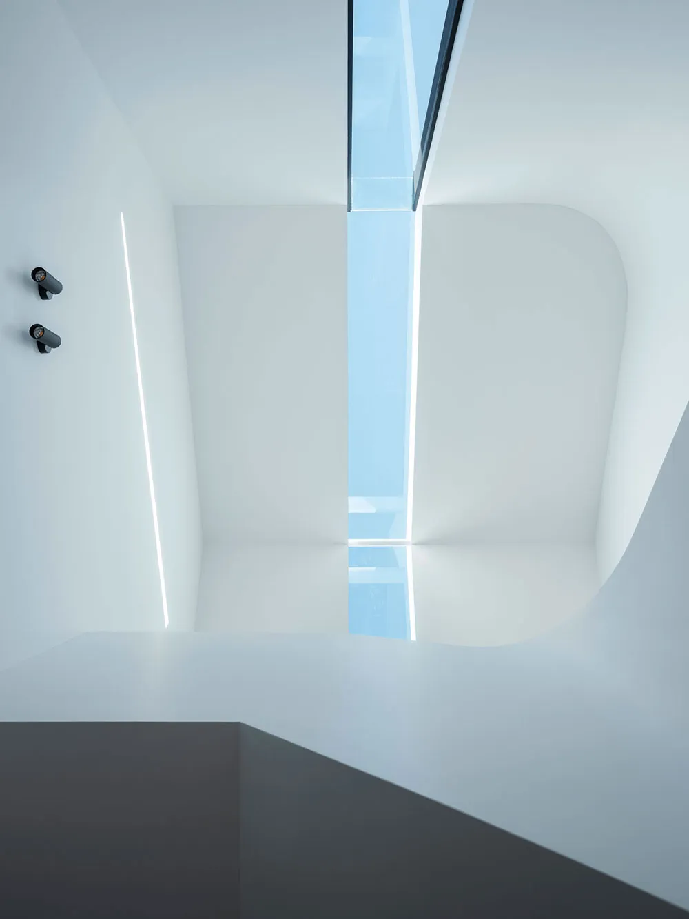 Diseño moderno luminoso con fuertes contrastes en Sídney - Gallery image 12