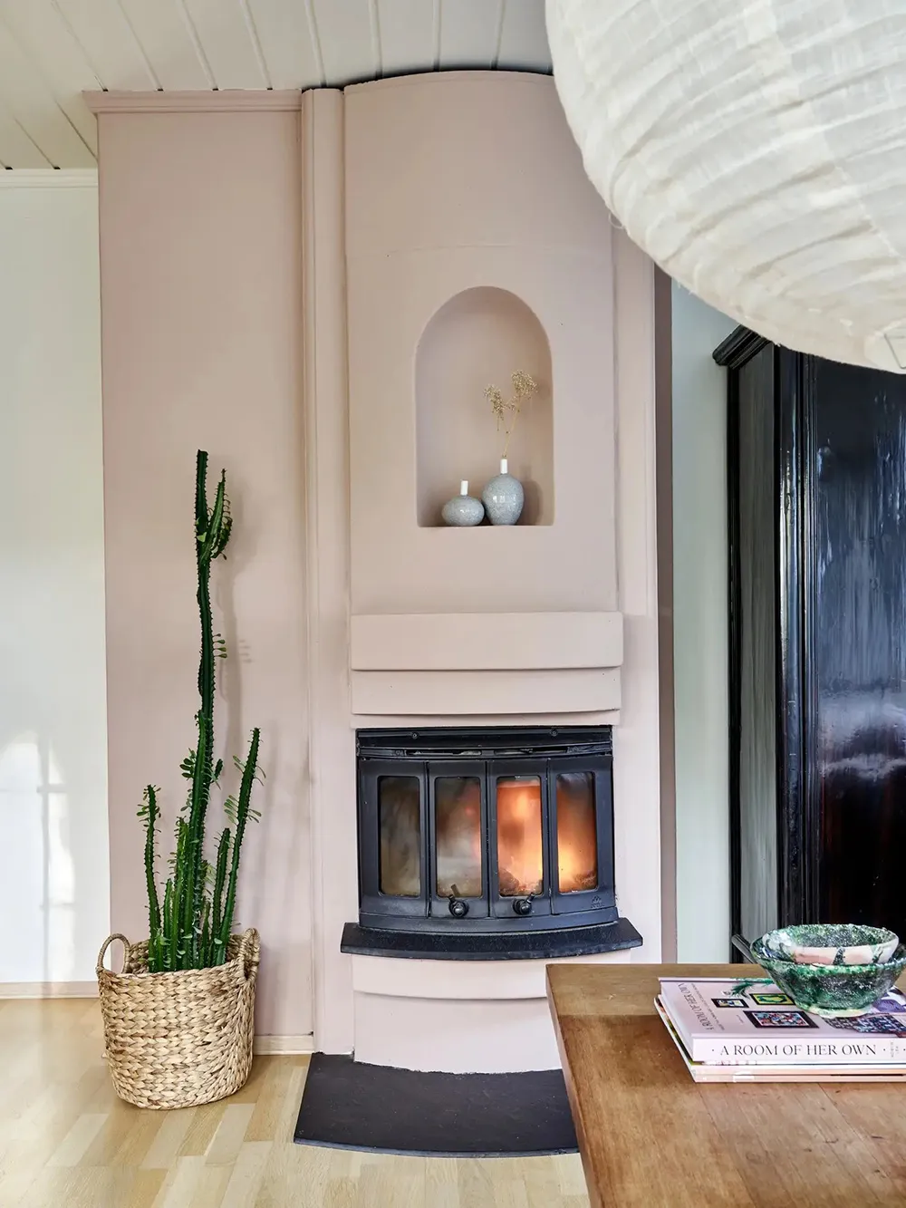 Pequeña casa de campo sueca junto a la roca - Gallery image 13