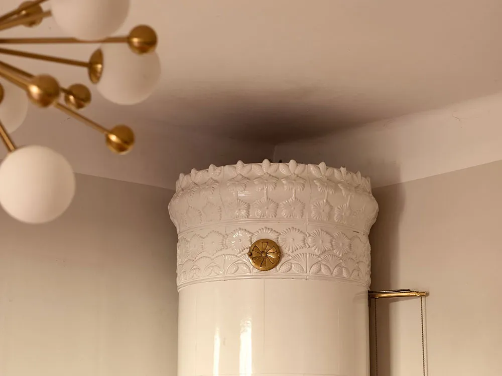 फरी सोफा एवं आरामदायक सजावट: स्टॉकहोम में स्थित एक हृदयस्पर्शी अपार्टमेंट (43 वर्ग मीटर) - Gallery image 8