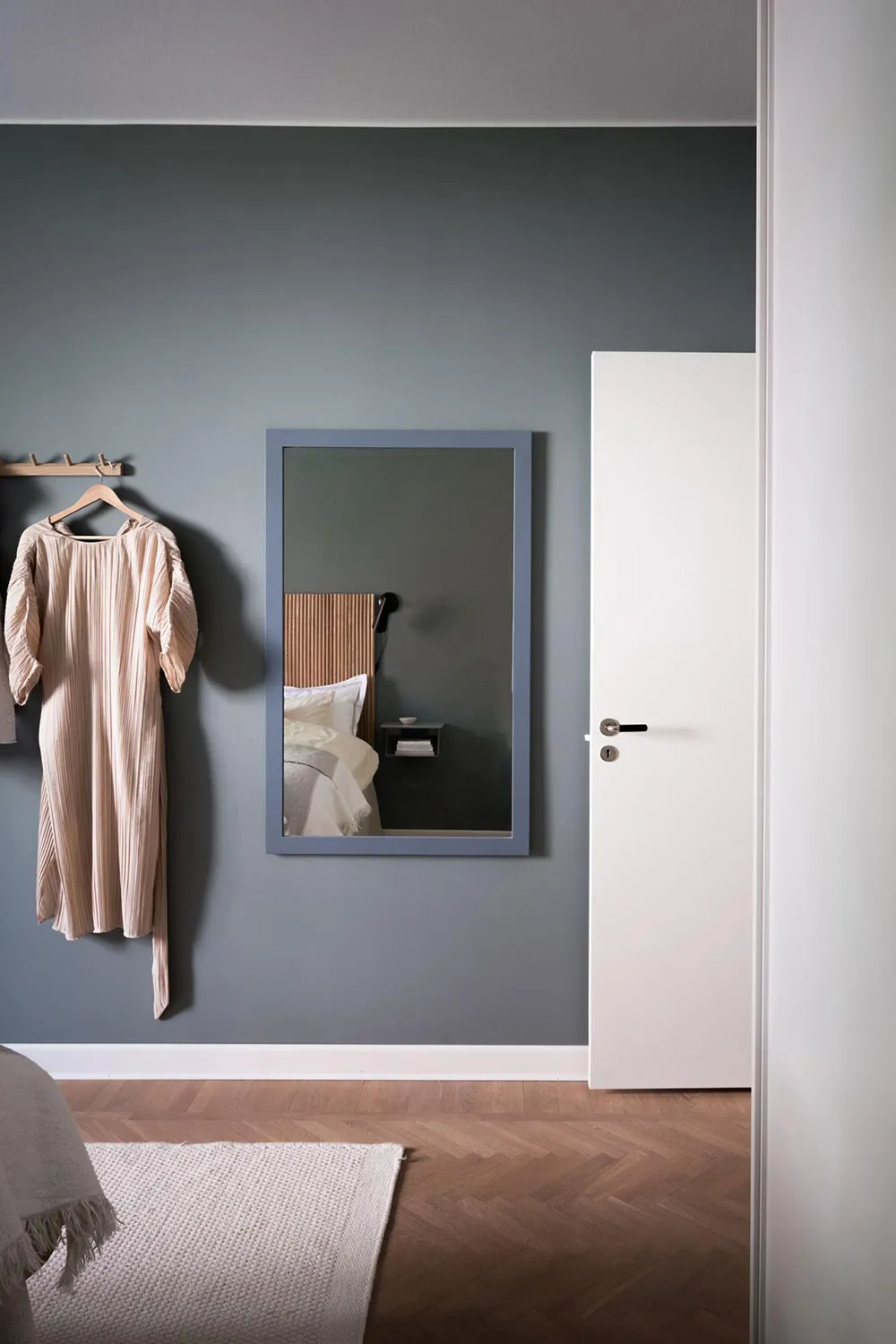 Przyjazny skandynawski interior trzykomnatnego mieszkania (75 m²) - Gallery image 21