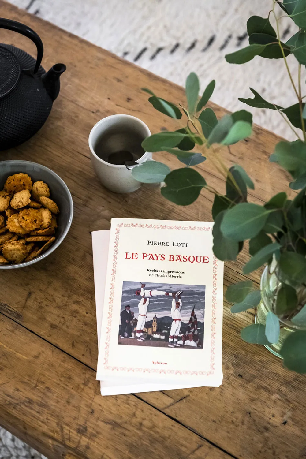 Beautiful Light Interiors of Charming Coastal House in France - Gallery image 7