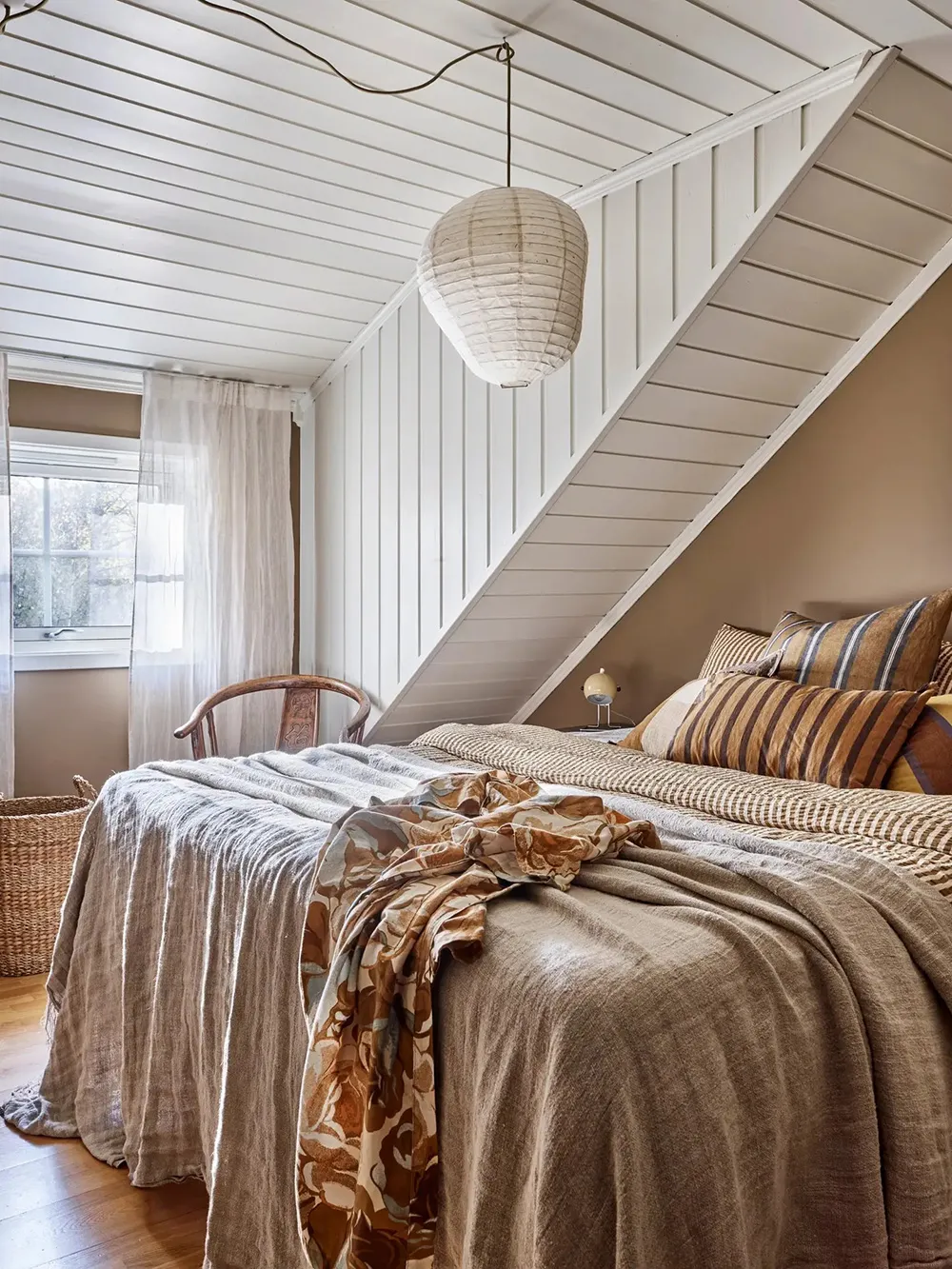 Pequeña casa de campo sueca junto a la roca - Gallery image 11